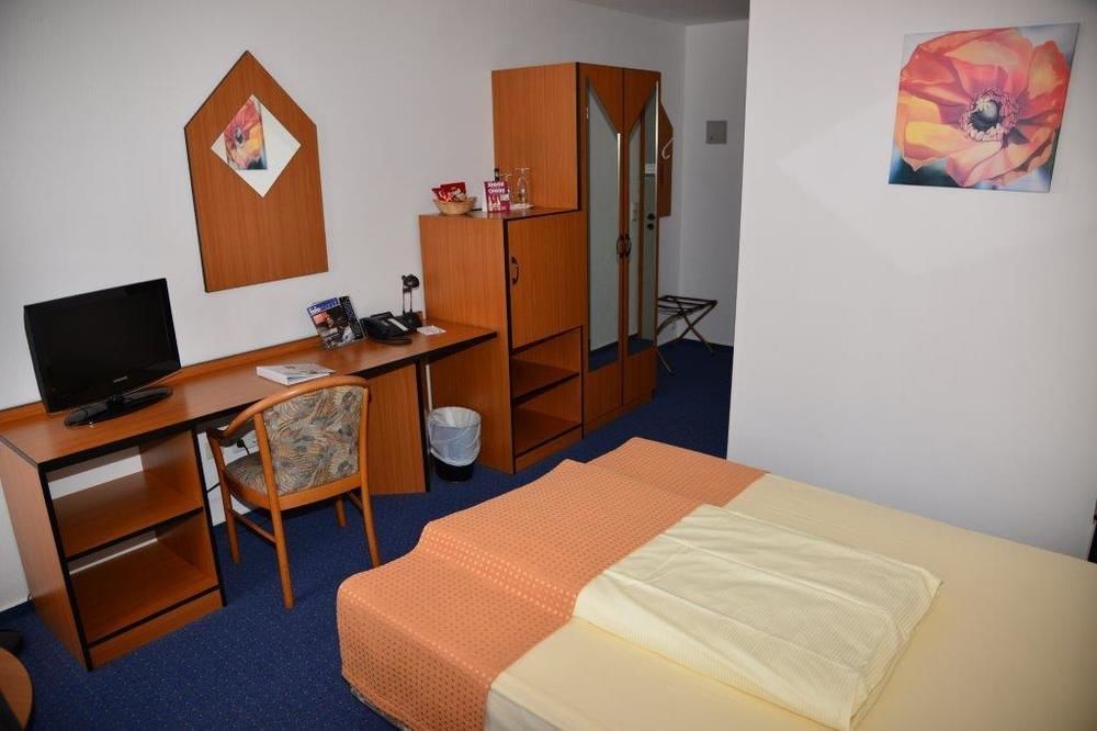 Trip Inn Kongresshotel Frankfurt-Rodgau Ngoại thất bức ảnh